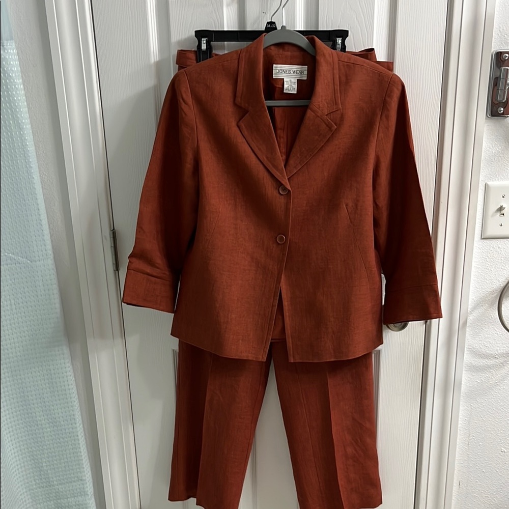 Jones New York Brown Suit Set with Relaxed Fit